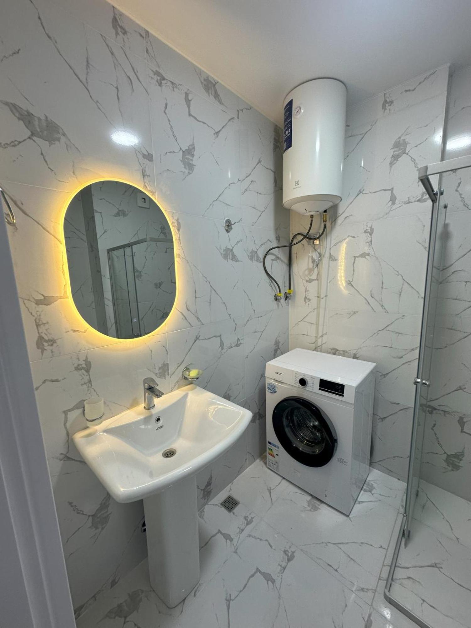 Bi Residence Sea View Luxury Батуми Екстериор снимка