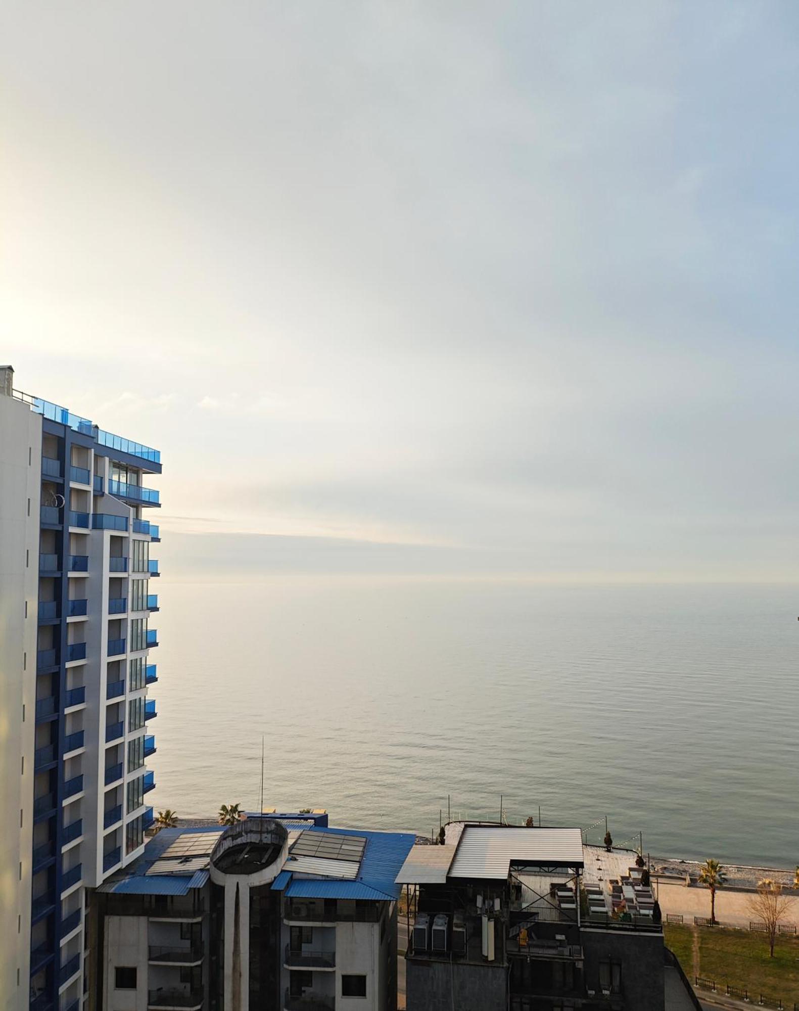 Bi Residence Sea View Luxury Батуми Екстериор снимка